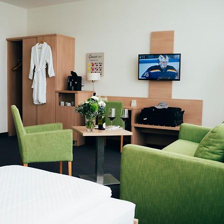Business & Conference Sporthotel Großwallstadt מראה חיצוני תמונה