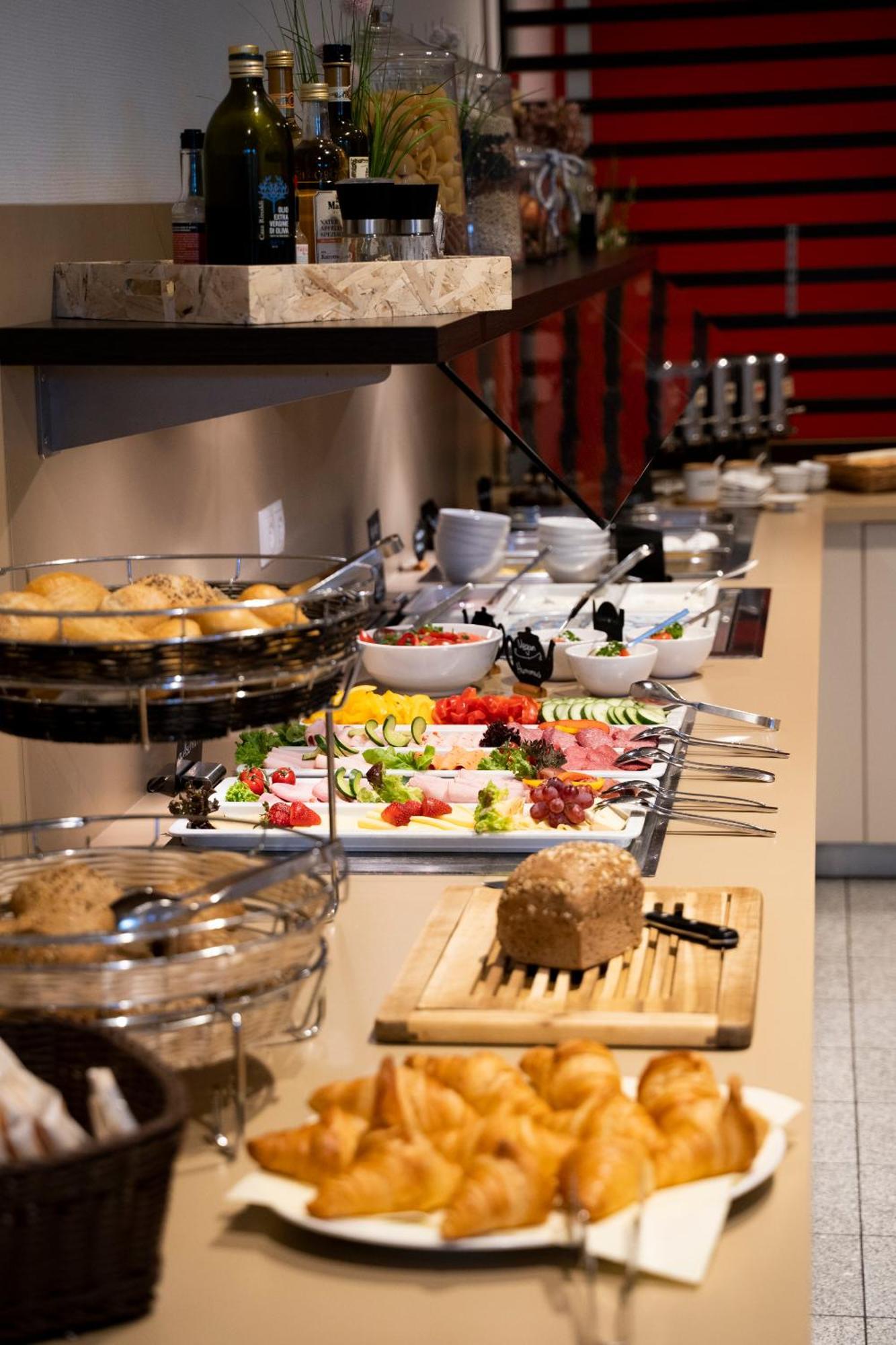Business & Conference Sporthotel Großwallstadt מראה חיצוני תמונה