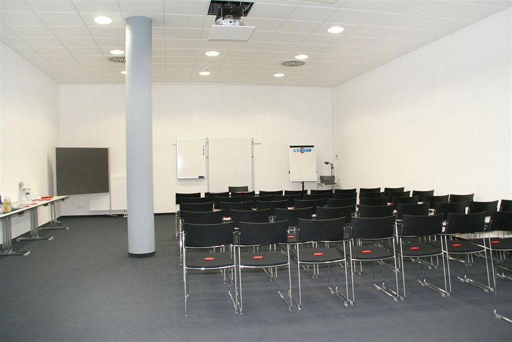 Business & Conference Sporthotel Großwallstadt מראה חיצוני תמונה