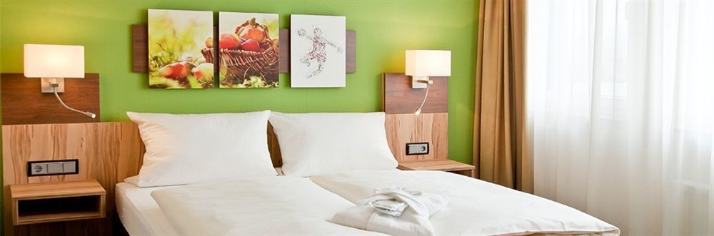 Business & Conference Sporthotel Großwallstadt מראה חיצוני תמונה
