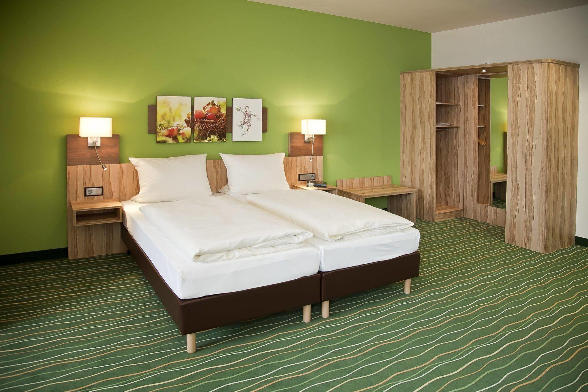 Business & Conference Sporthotel Großwallstadt מראה חיצוני תמונה