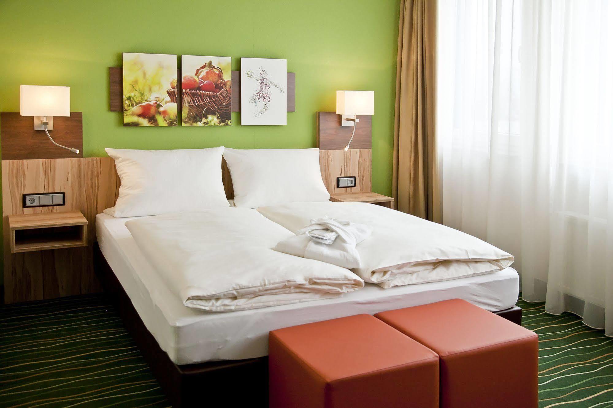 Business & Conference Sporthotel Großwallstadt מראה חיצוני תמונה